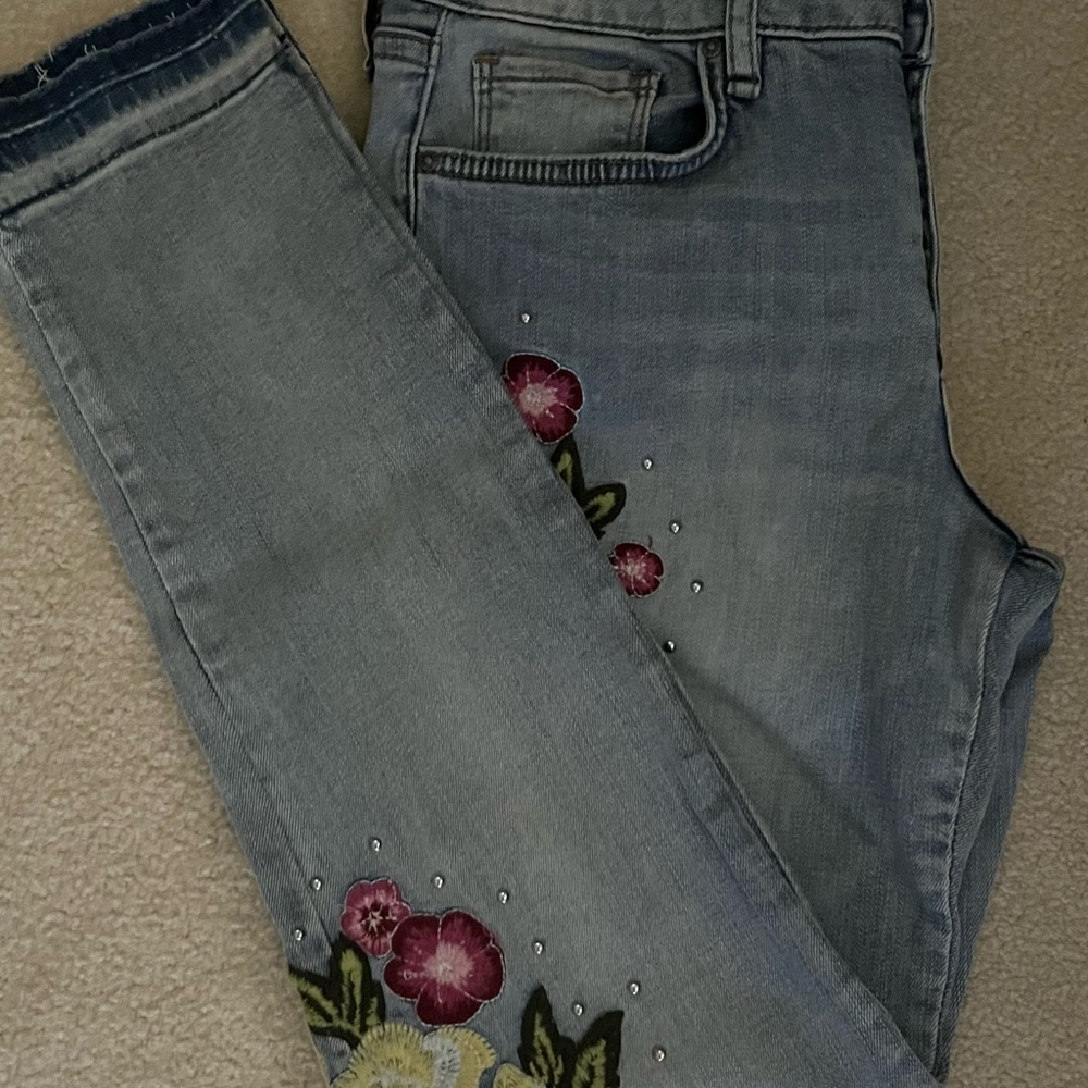 William Rast Embroidered Jeans…NWOT